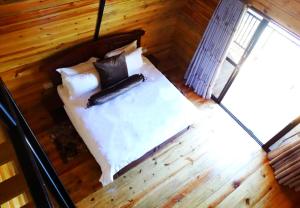 Кровать или кровати в номере Rocky Bay Resort & Camping