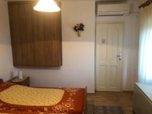 Ein Bett oder Betten in einem Zimmer der Unterkunft Bed & Breakfast Borka
