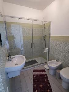 A bathroom at La Favola di Dani