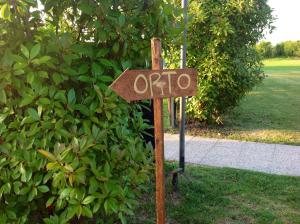 A garden outside Agriturismo IL BORGHETTO