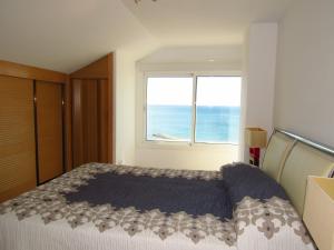 Posteľ alebo postele v izbe v ubytovaní Torreon del Mar Penthouse Deluxe