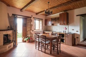 Kuchyň nebo kuchyňský kout v ubytování Casa Rancacci