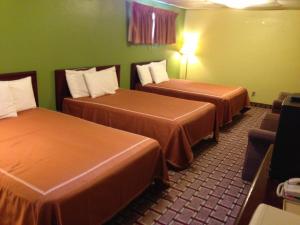 Φωτογραφία από το άλμπουμ του Red Carpet Inn Niagara Falls σε Καταρράκτες του Νιαγάρα
