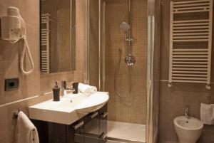 A bathroom at Le Cupoline