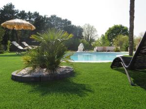 Gallery image of Maison 4 étoiles et Studio 3 étoiles indépendants avec piscine in LʼIsle-sur-la-Sorgue