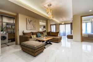 Posezení v ubytování Lemar Luxury Apartments