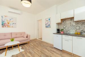 Kuchyň nebo kuchyňský kout v ubytování Holiday Apartments Dubrovnik