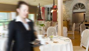 Gallery image of Hotel-restaurant Les Caudalies in Arbois