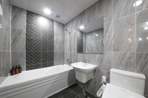 Eco Hotel的一间浴室