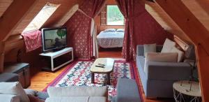 Gallery image of Maison du bonheur in Gan