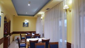 Posedenie v ubytovaní Hotel Adria