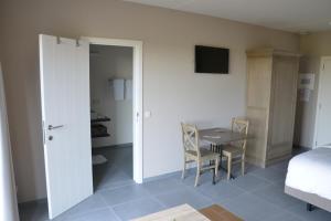 Postel nebo postele na pokoji v ubytování B&B Nieuwhof + 37 fotografií