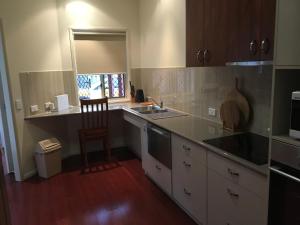 
A kitchen or kitchenette at 89 on Guy
