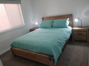 A bed or beds in a room at 123 Wilson - Arapiles