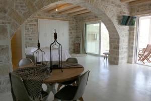 Posedenie v ubytovaní VILLA SELINI LUXURY APARTMENT + 16 fotografií
