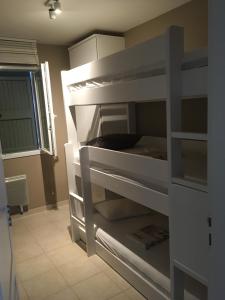 Postel nebo postele na pokoji v ubytování villa-castellane