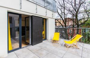 Balkón alebo terasa v ubytovaní Smart Rental Management Apartments - CITY CENTER + 37 fotografií