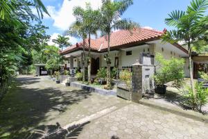 Zahrada ubytování RedDoorz near Museum Gunung Merapi