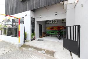 Φωτογραφία από το άλμπουμ του RedDoorz near Graha Saba UGM στη Γιογκιακάρτα
