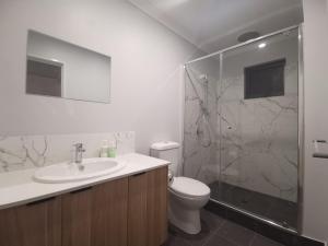 A bathroom at 127a Morley Drive apartment