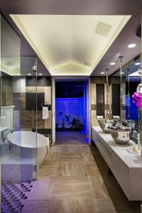 Ванна кімната в Dream Villa Terres Basses 557