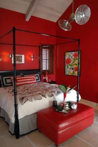 Ein Bett oder Betten in einem Zimmer der Unterkunft Dream VIlla Terres Basses 575