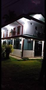 Gedung tempat guest house berlokasi