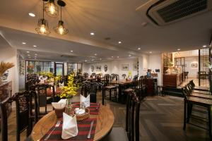 Restaurace v ubytování Hong Ngoc Dynastie Boutique Hotel & Spa