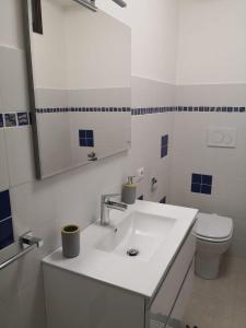 Um banheiro em Appartamento nel Cuore della Valpolicella