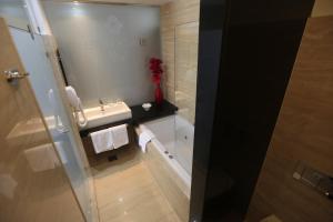 Gambar di galeri bagi Beach Hotel Split di Podstrana