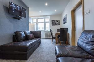 Et tv og/eller underholdning på Air-Conditioned Apartment Šancová - Old Town