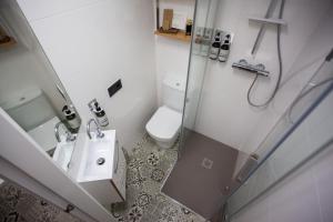Koupelna v ubytování APARTAMENTOS FRANJA 55