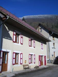 Gallery image of La Chouette à l'heure du Pinson in Saint-Pierre-dʼEntremont