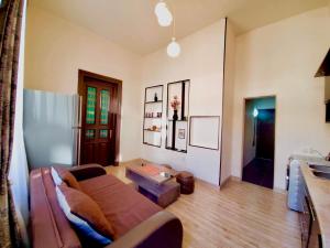 Kuvagallerian kuva majoituspaikasta Central Location King Size Bed, joka sijaitsee kohteessa Tbilisi City