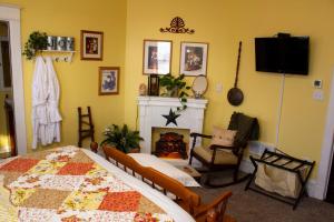 A seating area at The Katherine Holle House