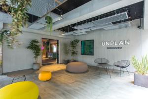 Posezení v ubytování UNPLAN Shinjuku