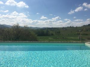 Výhľad na hory alebo výhľad na hory priamo z of the bed and breakfast