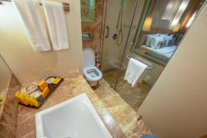 Koupelna v ubytování Hotel Bawa International