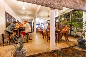 Hosté ubytování Dorian Guest House and Restaurant