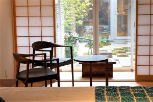 Posezení v ubytování Auberge AZABU