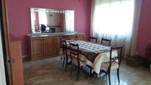 A kitchen or kitchenette at Villa Paulette