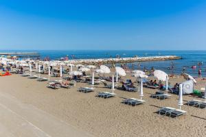 Φωτογραφία από το άλμπουμ του Farnie Lido Altanea σε Καόρλε