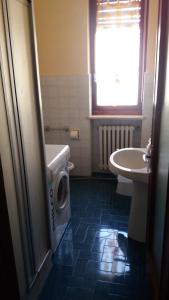 A bathroom at Villa Paulette Még 36 kép