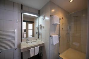 Un baño de Kopernikus Hotel Prag