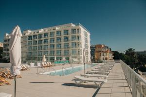 Bazén v ubytování Hotel Alay - Adults Only Recommended nebo v jeho okolí