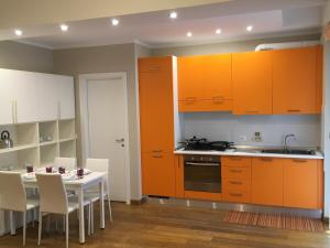 Dapur atau dapur kecil di Cooper Apartment