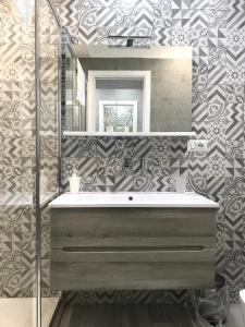 Gallery image of BRAKKO 45 in Naples