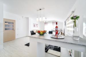 Kuchyň nebo kuchyňský kout v ubytování Apartman Novokmet-Crno