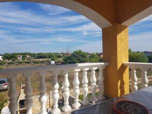 Balkón nebo terasa v ubytování Apartmani Anna + 14 fotografií