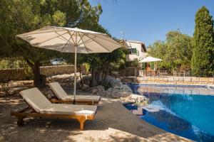 The swimming pool at or close to Agroturismo Can Feliu